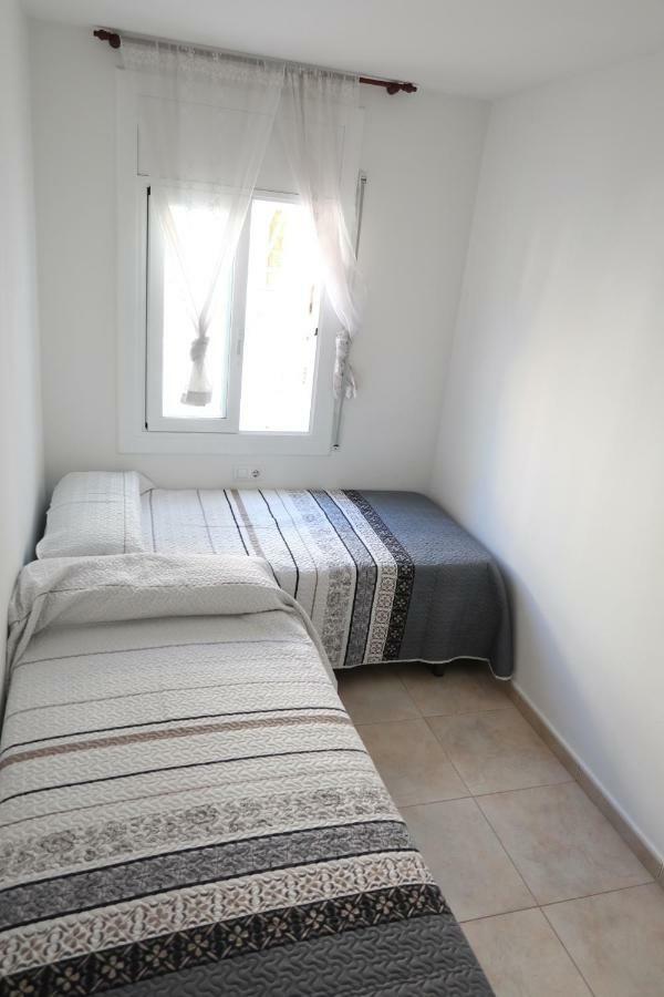Orlina Appartement Empuriabrava Buitenkant foto