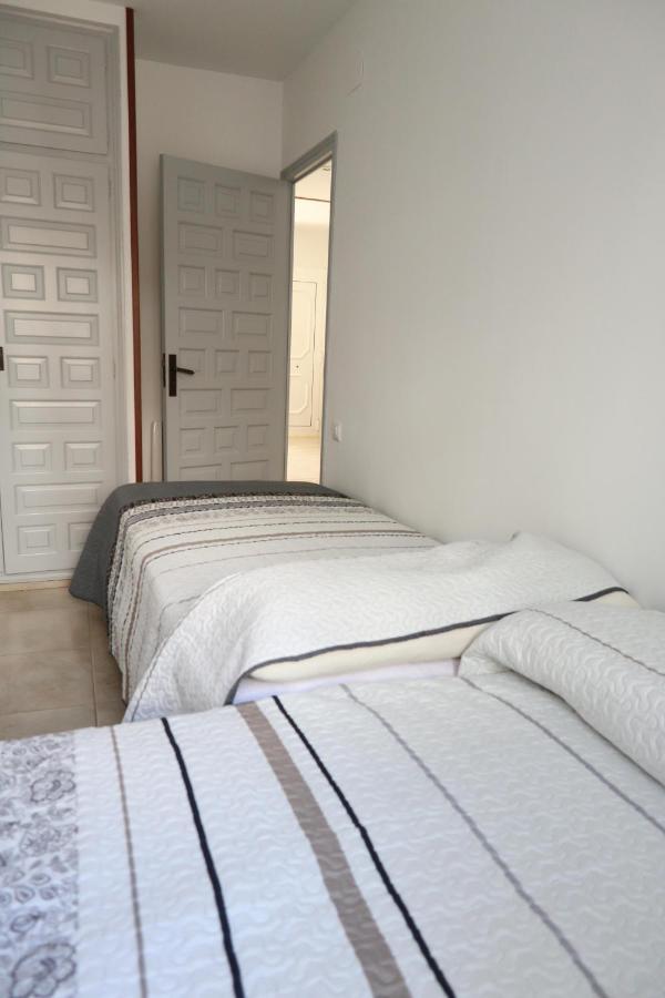 Orlina Appartement Empuriabrava Buitenkant foto